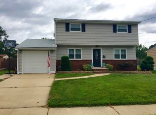 20 Thomas St, Old Bridge, NJ 08857