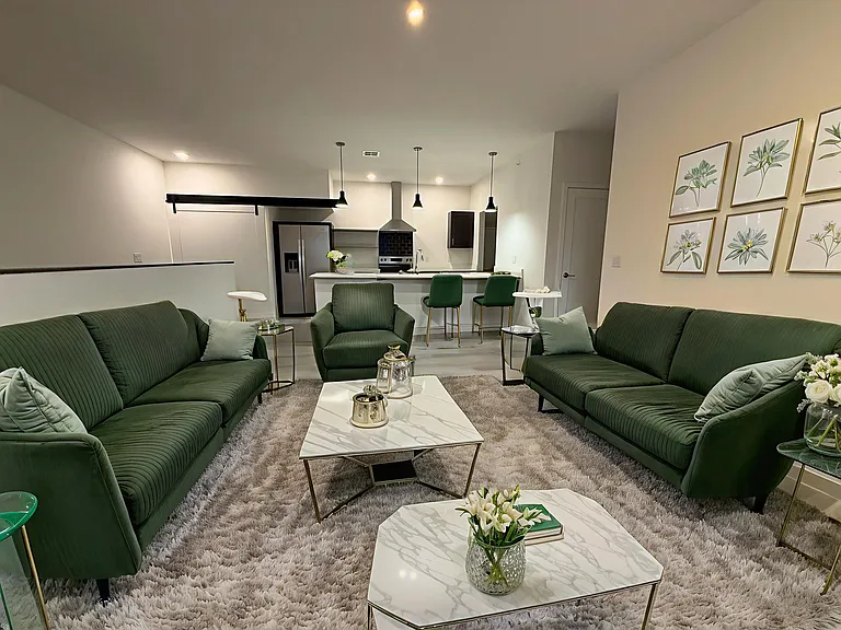 Point Gardens Apartments — Photo 32