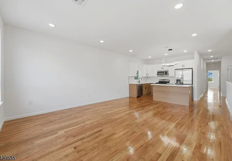 68 Sherman Ave #2 — Photo 2