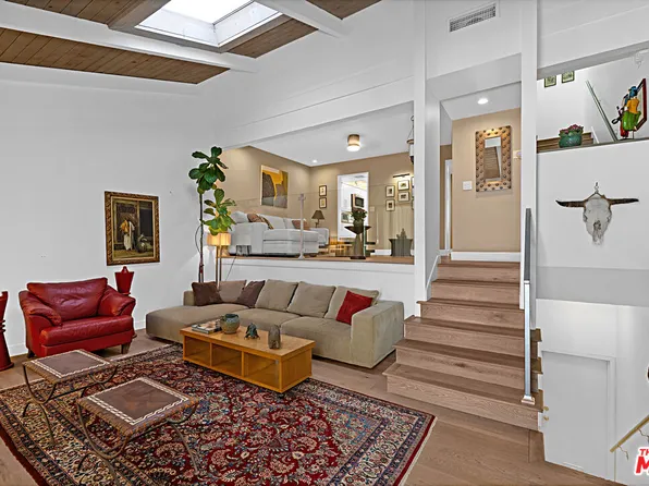 11824 Moorpark St APT F, Studio City, CA 91604