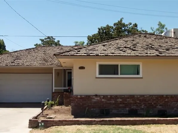 2715 E Simpson Ave, Fresno, CA 93703
