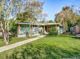 413 Garraty Rd, Terrell Hills, TX 78209