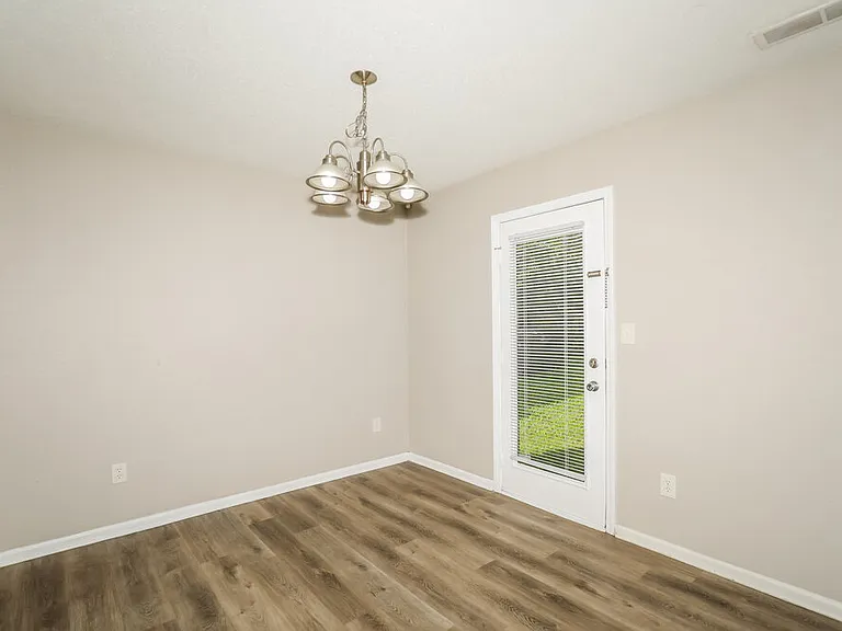 4349 Village Trace Ct — Photo 9