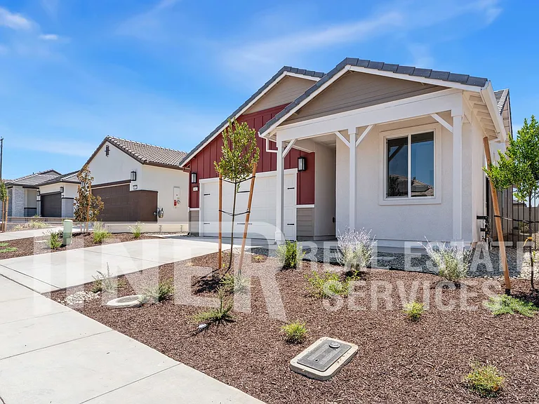 3062 Pansona St — Photo 2