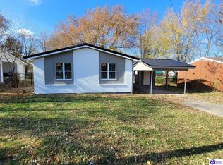 2723 S Wilson Rd, Radcliff, KY 40160