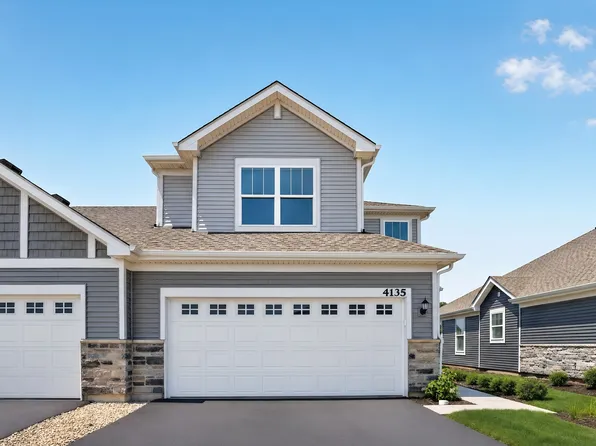4135 Meadowridge Rd, Woodstock, IL 60098