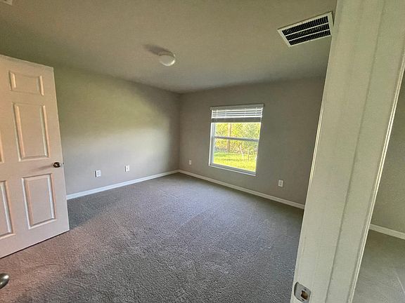 4th image of 5501 Kempson Ln
