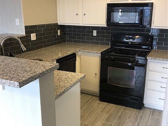 3rd image of 7810 Tenshaw Ave APT 103