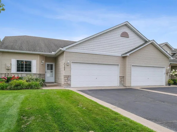 1122 Iris Dr, Saint Paul, MN 55127