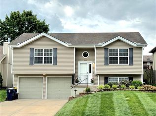 8625 NE 110th Ter, Kansas City, MO 64157