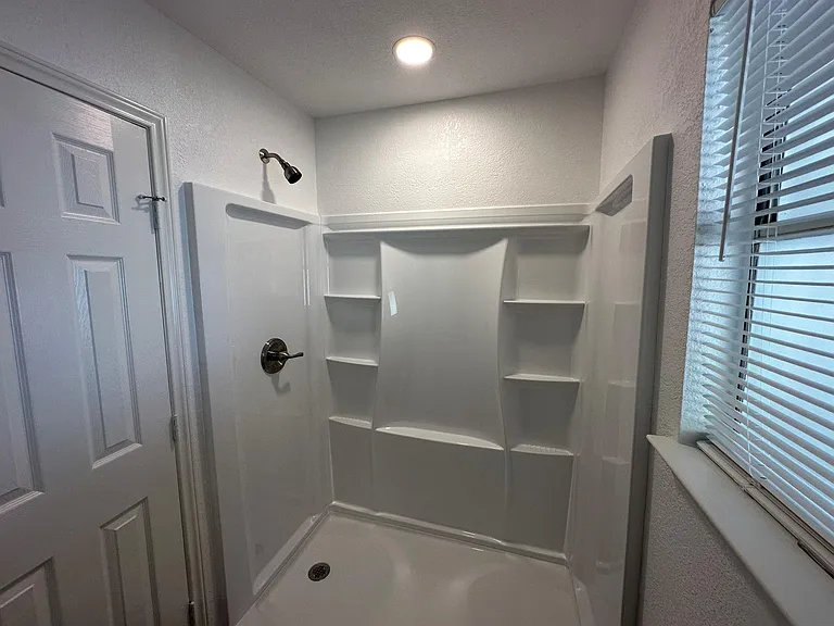 934 Bacliff Dr — Photo 18