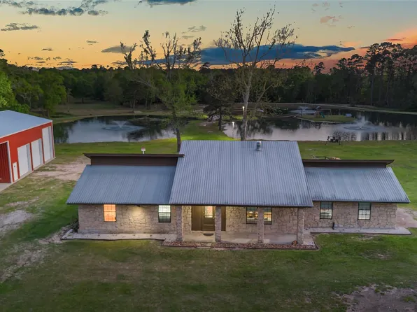 246 County Road 385, Cleveland, TX 77328