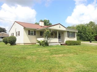 409 Avalon Dr, New Castle, PA 16101