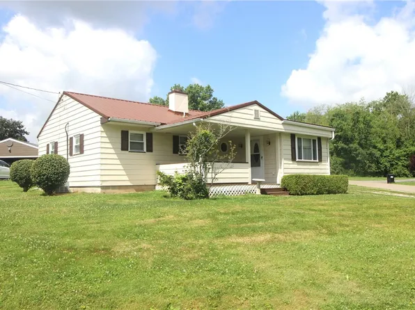 409 Avalon Dr, New Castle, PA 16101