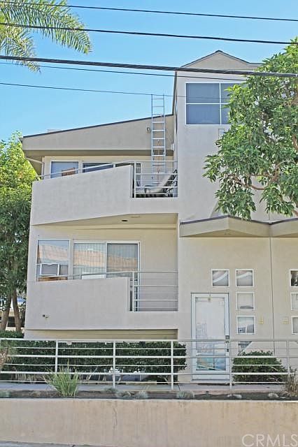 1st image of 601 1st St APT 7