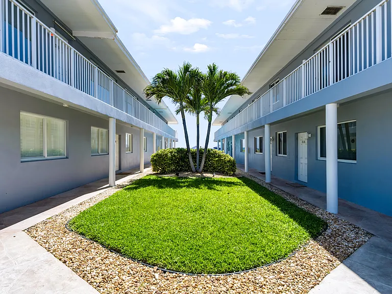 604 N Ocean Blvd #1B — Photo 77
