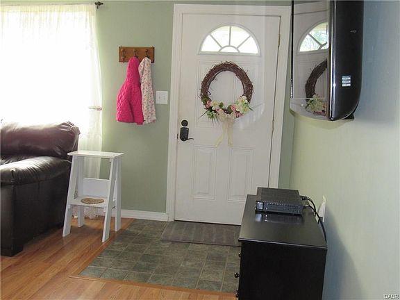 4th image of 107 E Boitnott Dr