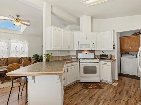 176 Flicker Ln, Oceanside, CA 92057