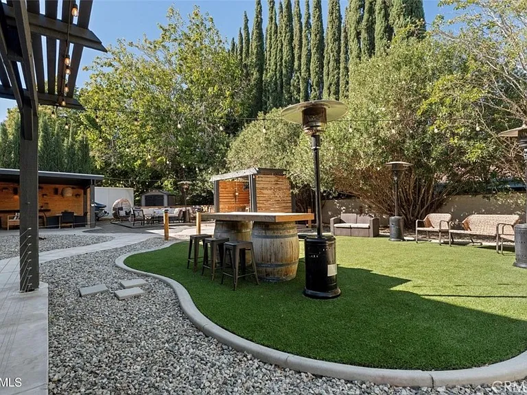 2729 Parton Cir — Photo 31