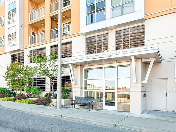 3rd image of 118 107th Ave NE Unit B204