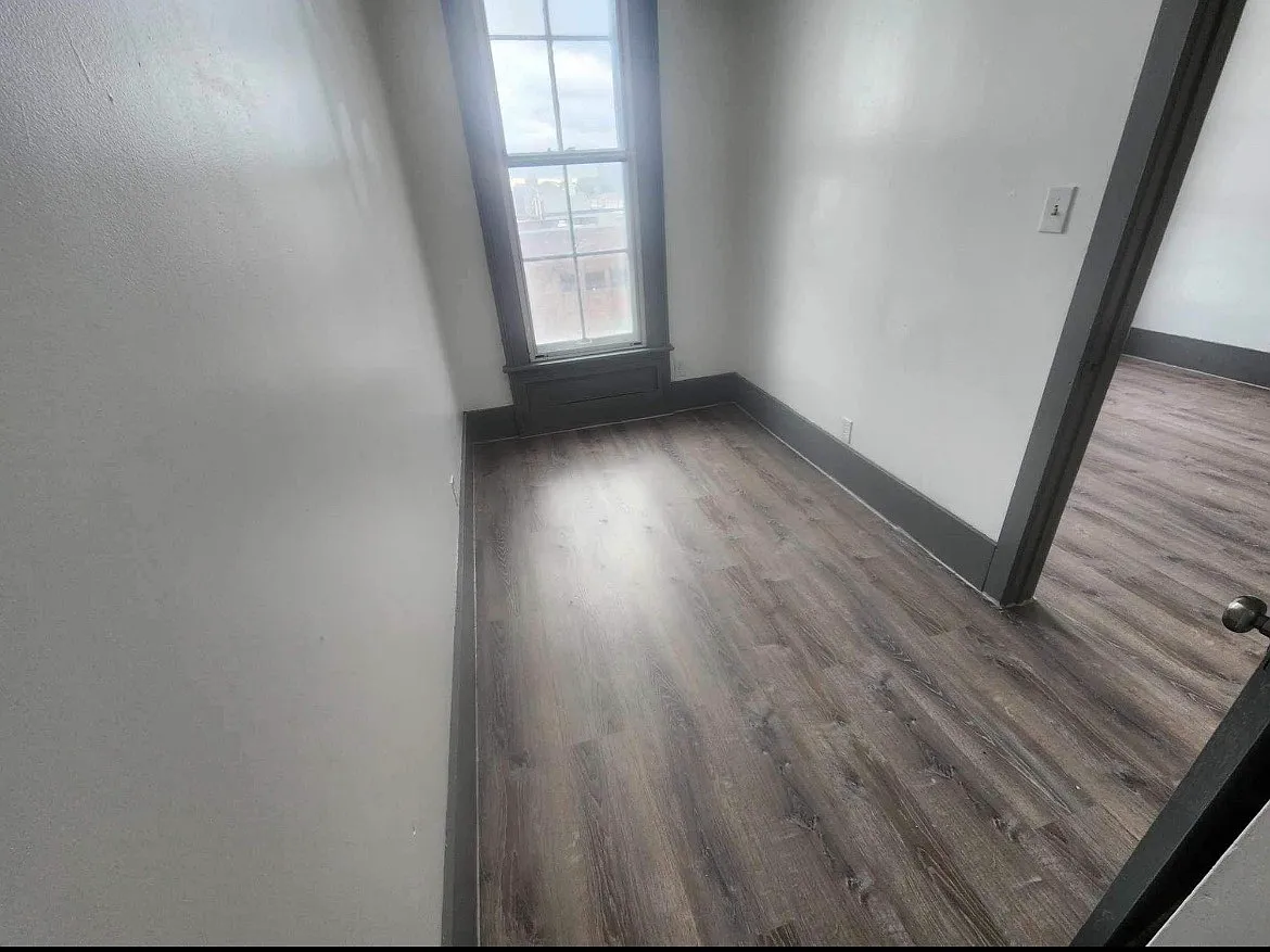 1 bed, 700 sqft, $845 — Photo 3