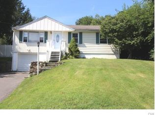 19 Stendahl Dr, Shelton, CT 06484