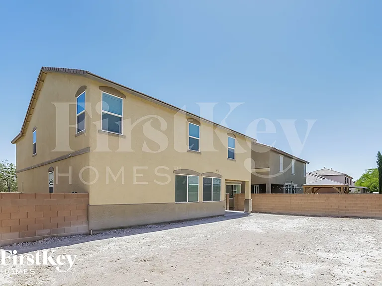 8121 Pink Desert St — Photo 15