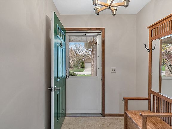 2nd image of 16345 White Haven Dr