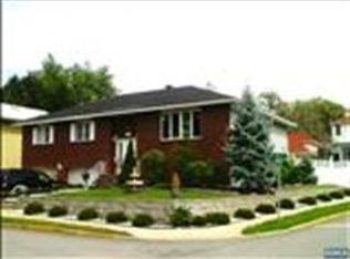 456 Oak Ave, Maywood, NJ 07607