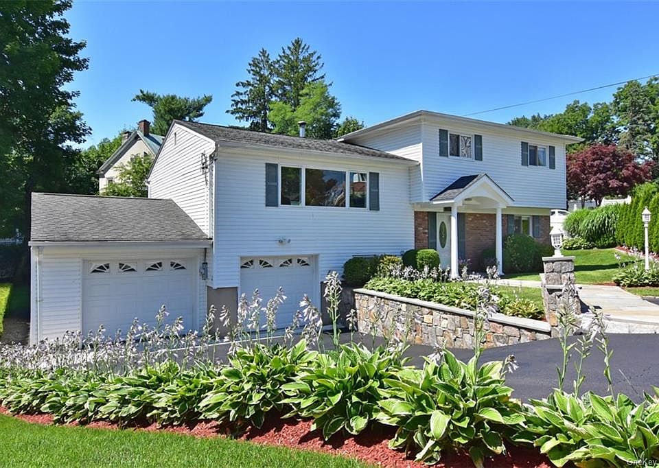1st image of 14 Francine Ct