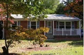1st image of 2410 Oak Glen Way