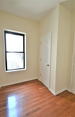 Rented by CITY SKYLINE REALTY INC | media 5