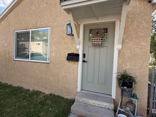 611 N Buena Vista Ave, Farmington, NM 87401