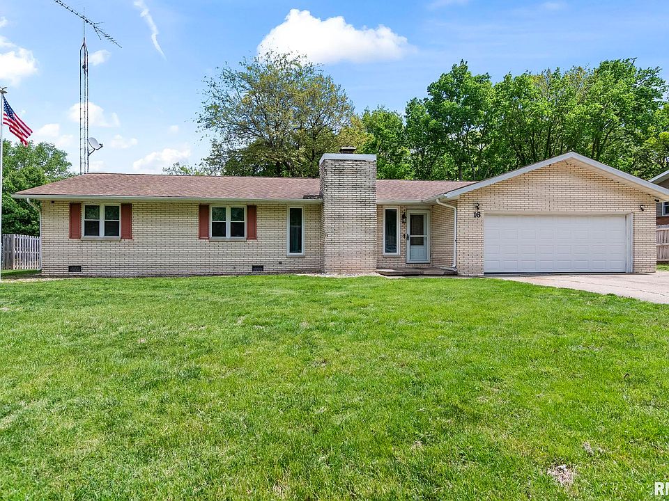 1st image of 16 Holiday Ln