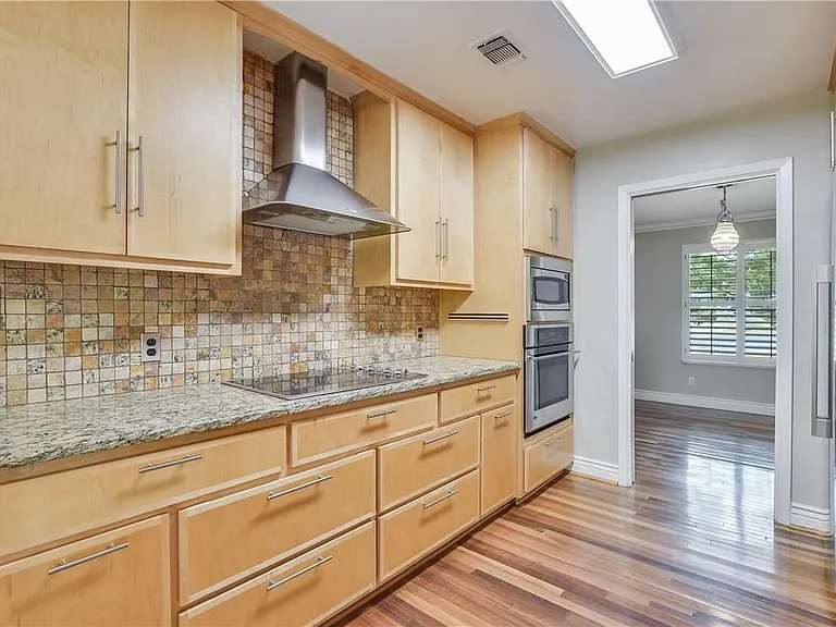 2501 Hancock Dr — Photo 18