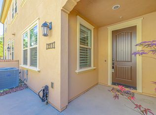 211 El Paseo, Lake Forest, CA 92610