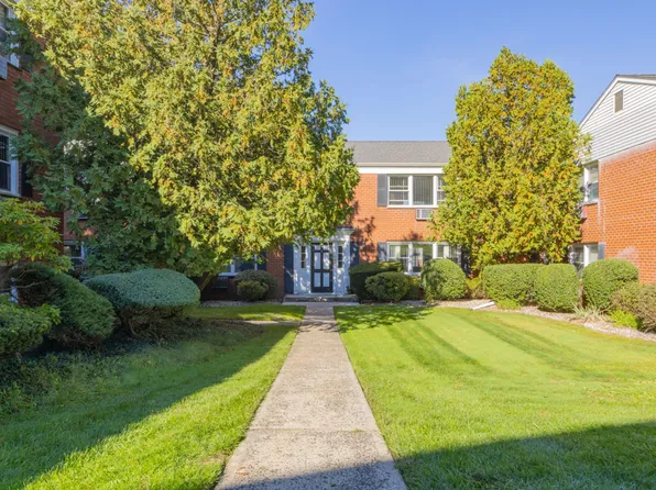 9 Revere Ct APT 2601, Suffern, NY 10901