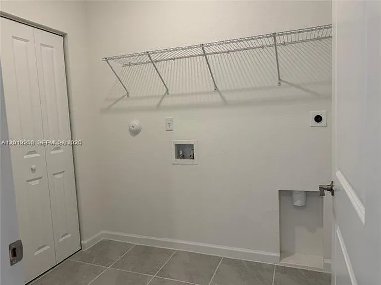 2384 SE 29th Dr — Photo 24
