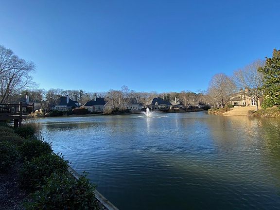 3rd image of 5725 Hershinger Close