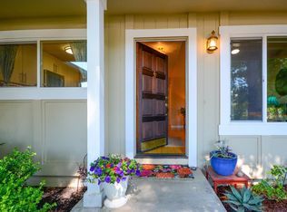 456 Rusty Dr, Santa Rosa, CA 95401