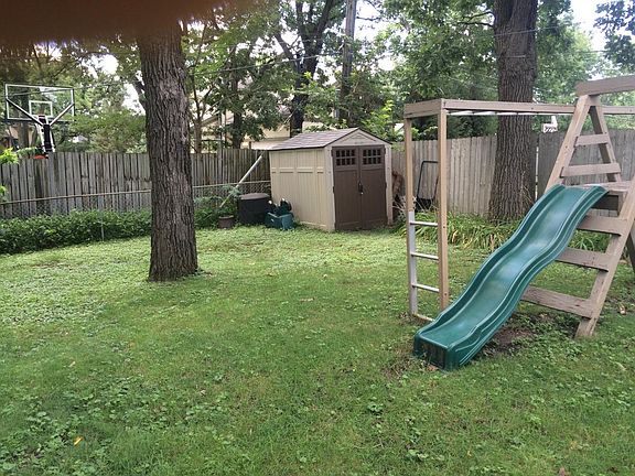 Nice big yard with shed