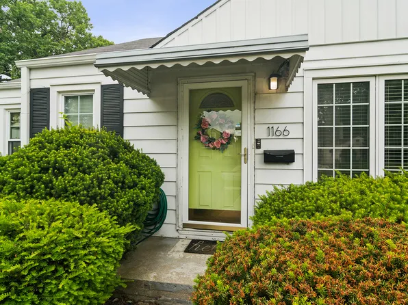1166 Webster Ln, Des Plaines, IL 60016