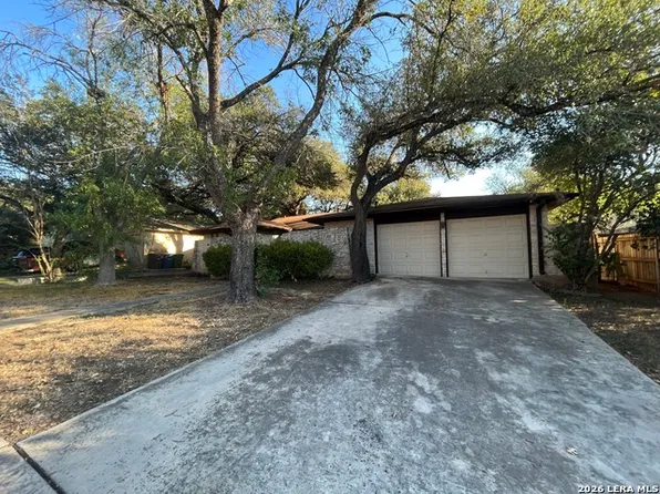 4526 Maybrook Woods, San Antonio, TX 78249