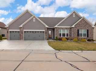 544 Miralago Shore Dr, Saint Peters, MO 63376