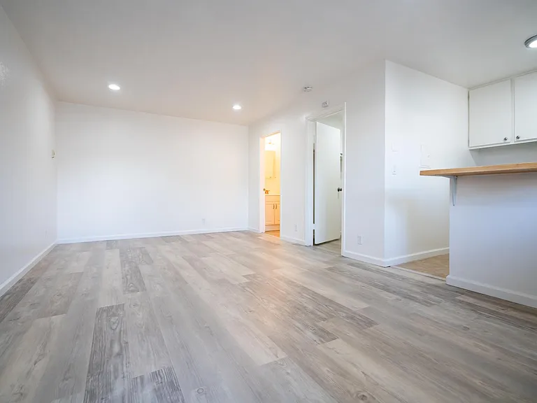 5522 Camden Ave #11 — Photo 1