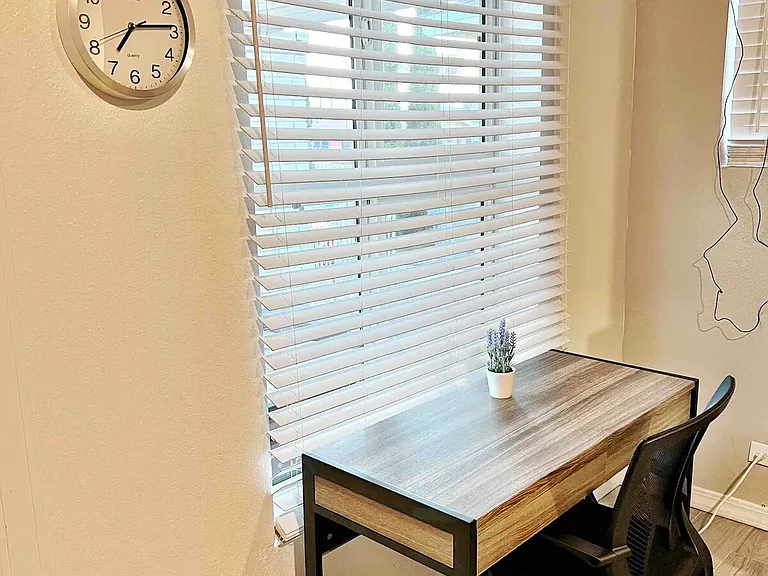 Work Desk