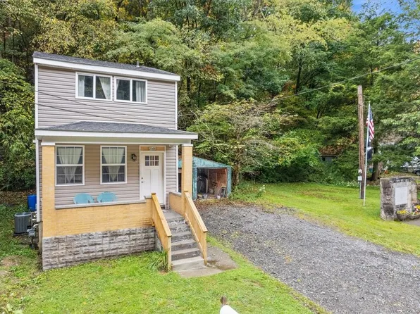 3364 Spring Garden Rd, Pittsburgh, PA 15212