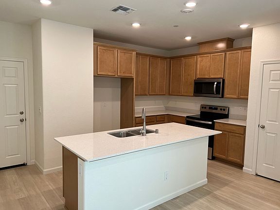 3rd image of 6188 Paseo De Harris