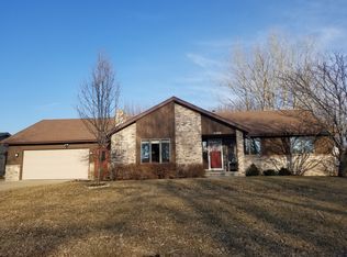 3520 N Bluemound Dr, Appleton, WI 54914