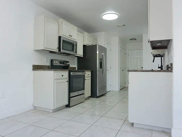 127 Bronze Cir — Photo 16